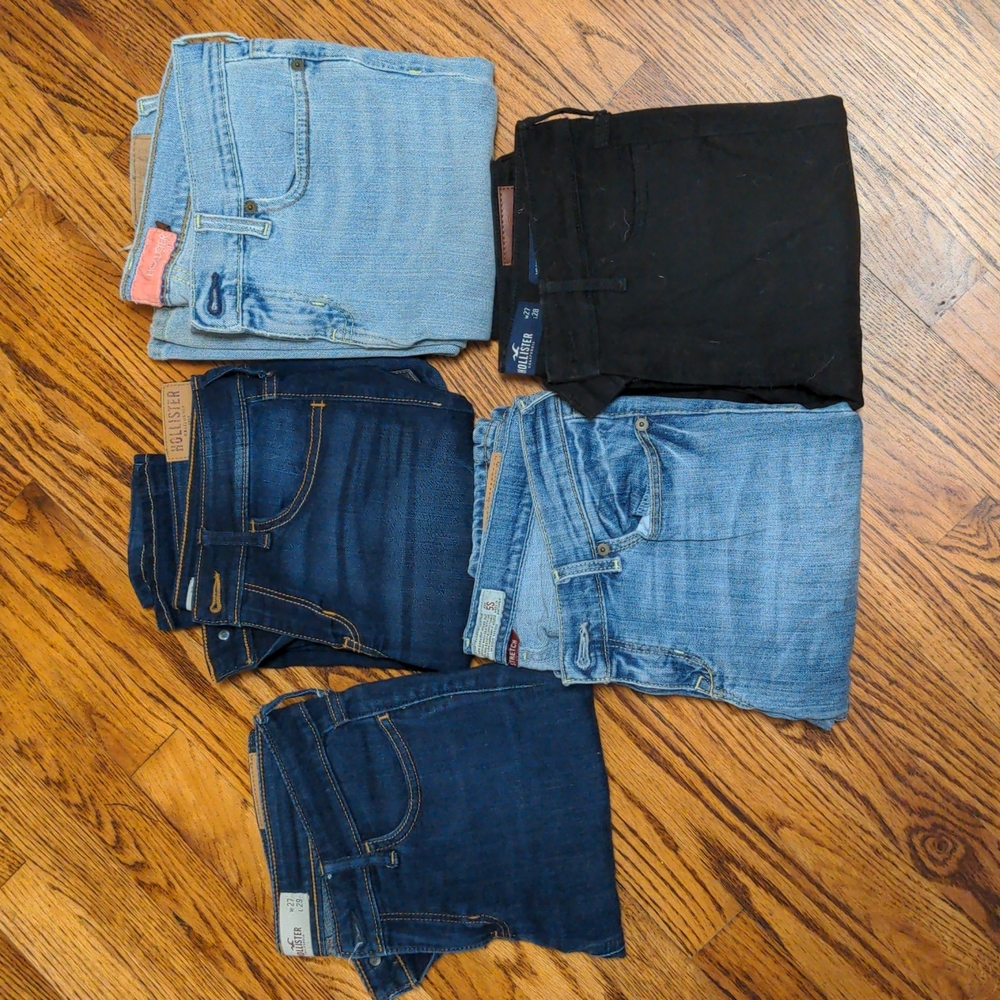 Bundle of 5 Hollister jeans